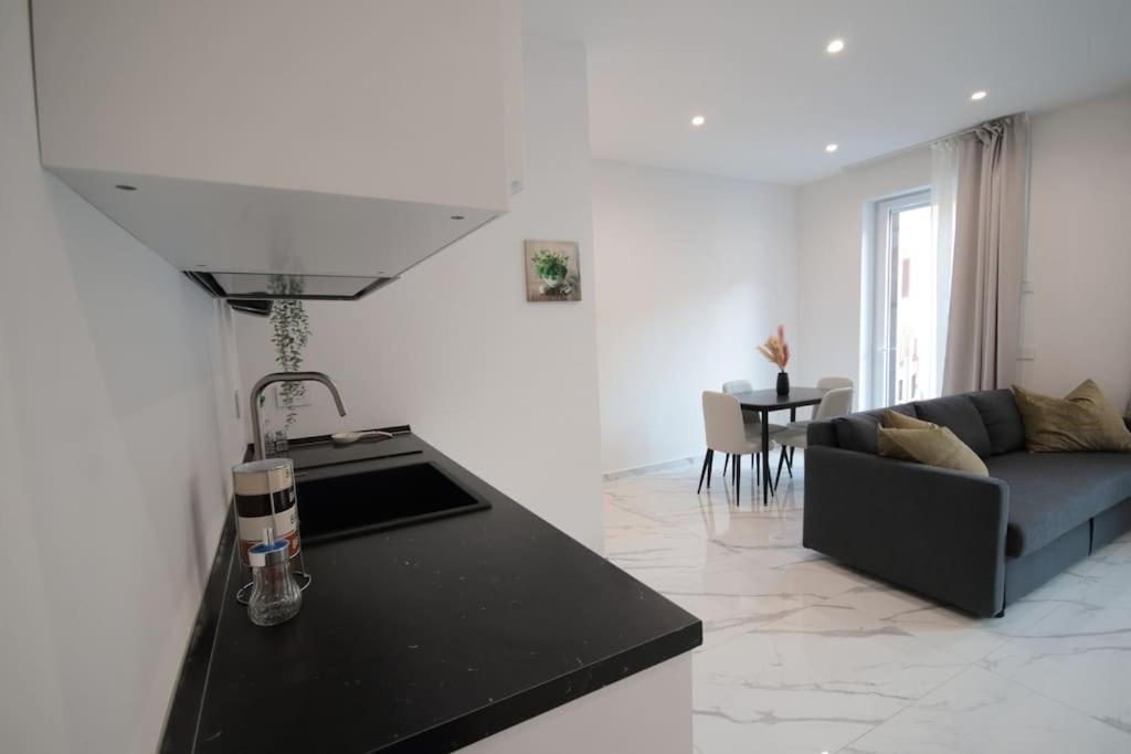 Chiaia Arcoleo House - Sofia Apartman Nápoly Kültér fotó
